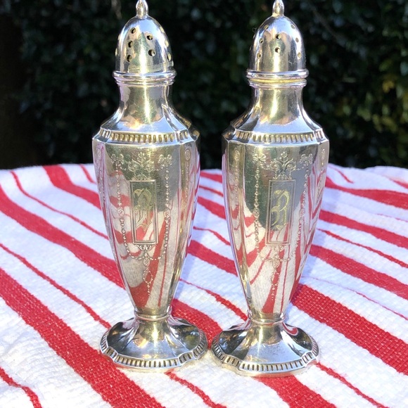 Antique Silver S&P Shakers Community Plate Oneida